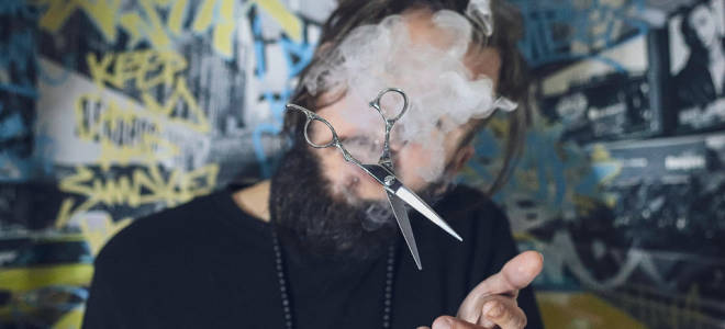 Стрижка мужская кудрявые. #9. Мужская стрижка для коротких и тонких кучерявых волос. #1. Короткая стрижка с Фейдом для кудрявых волос